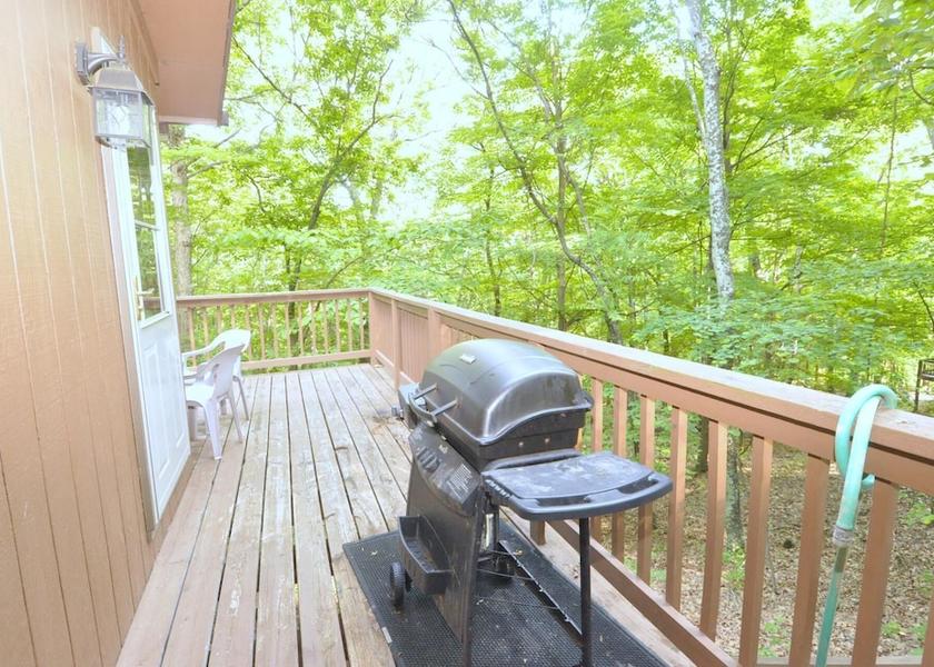 West Virginia Berkeley Springs Property Grounds