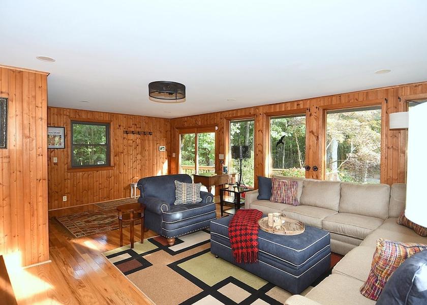 West Virginia Berkeley Springs Living Area