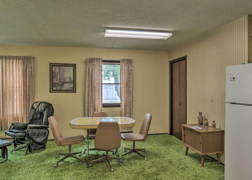 New York Long Lake Interior Entrance