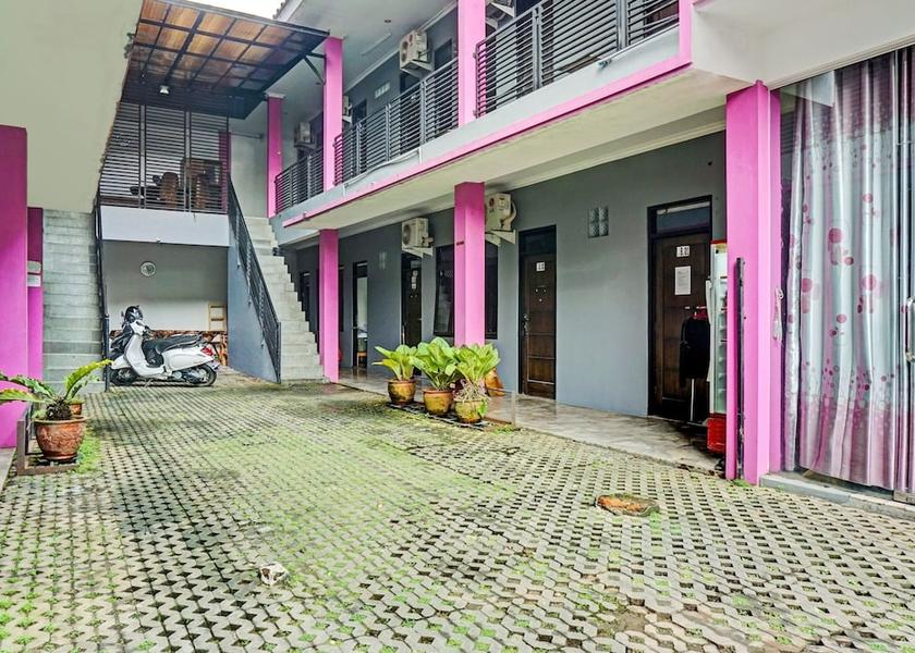 Banten Serang Exterior Detail