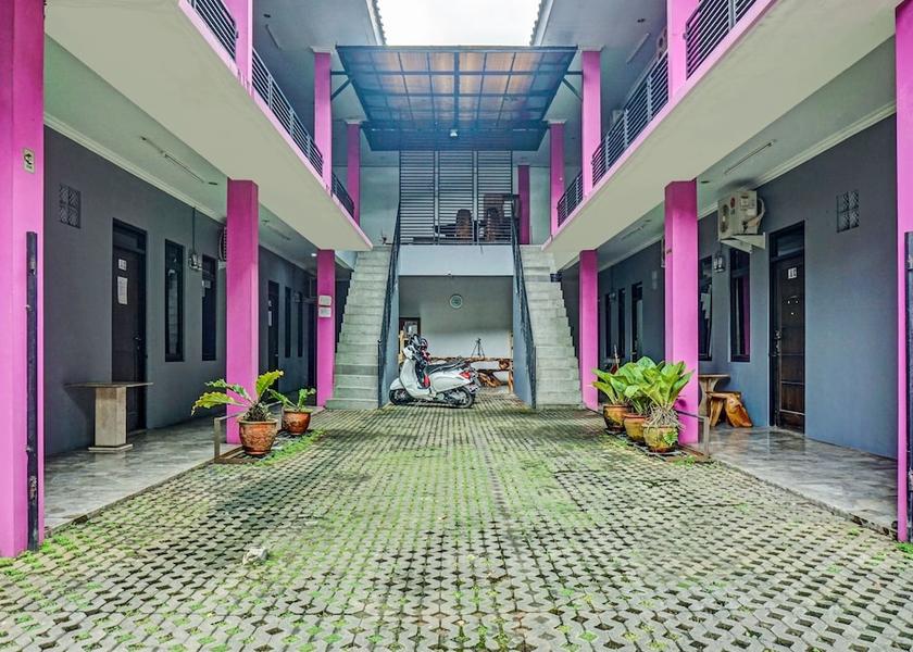 Banten Serang Exterior Detail