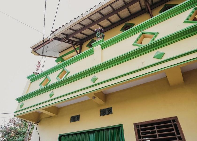 Banten Serang Facade