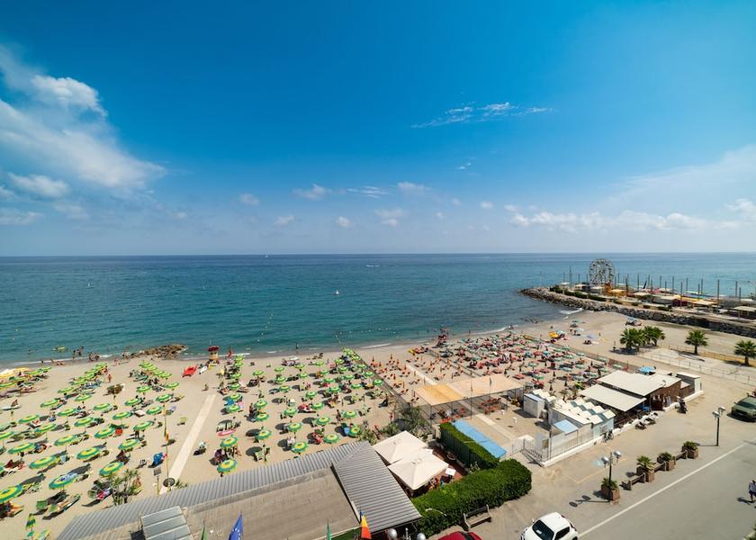 Liguria Borghetto Santo Spirito Beach