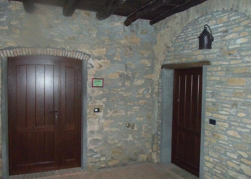 Liguria Garlenda Interior Entrance