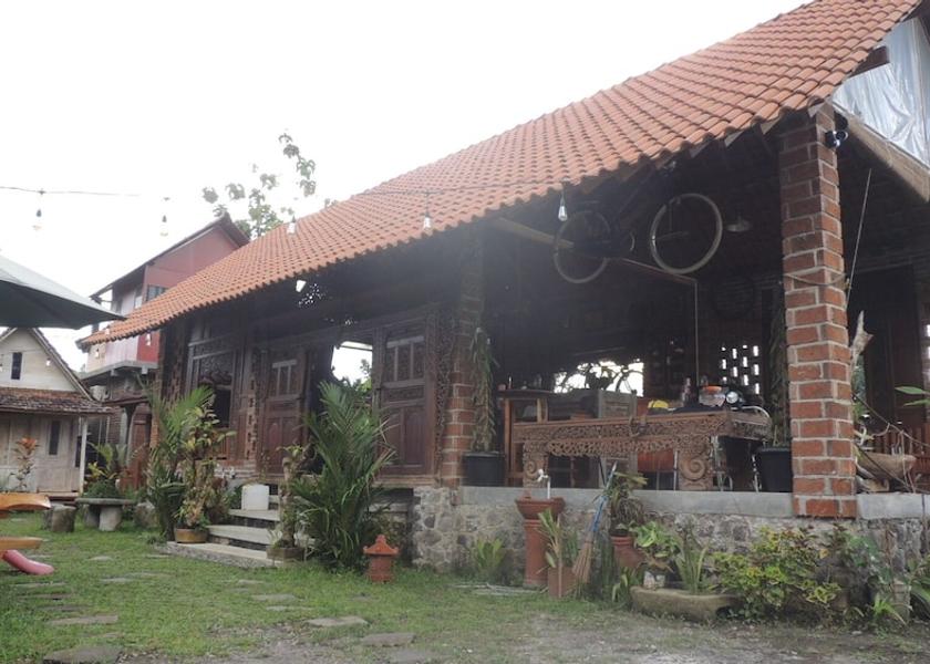 Central Java Ngemplak Reception