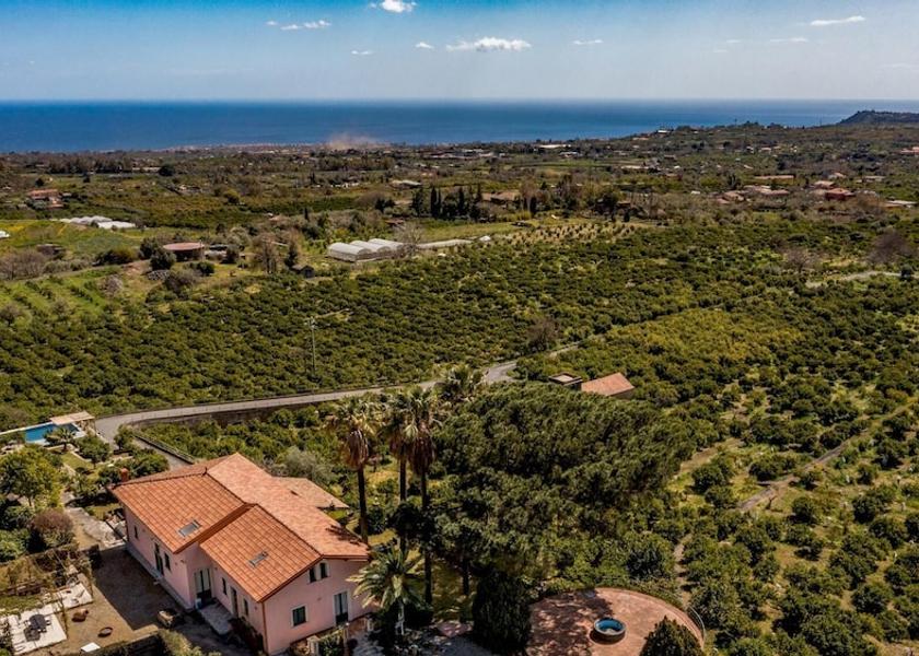 Sicily Santa Venerina Room