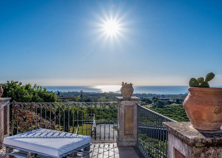 Sicily Santa Venerina Room