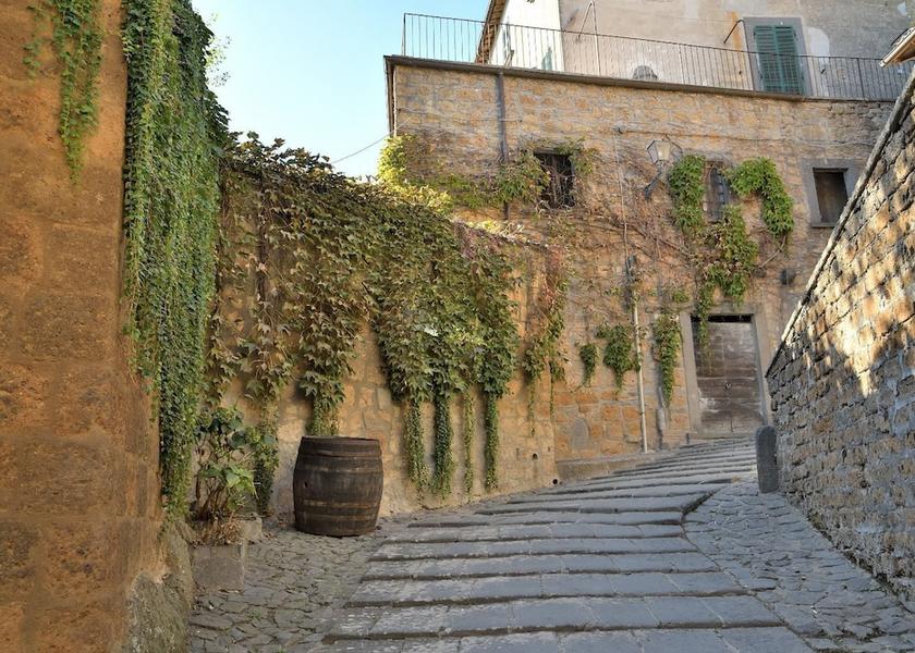 Lazio Bagnoregio Exterior Detail