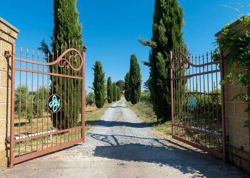 Lazio Bagnoregio Entrance
