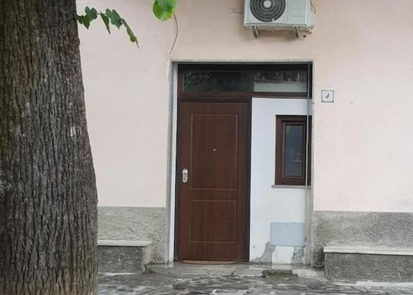 Campania Ceraso Exterior Detail