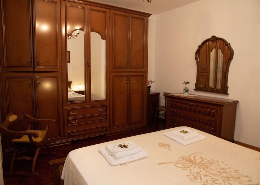 Marche Cingoli Room