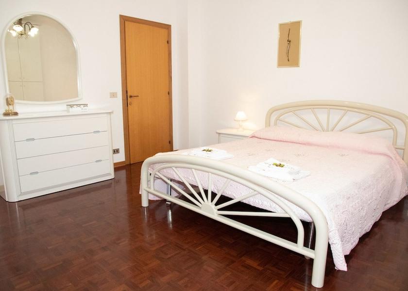 Marche Cingoli Room