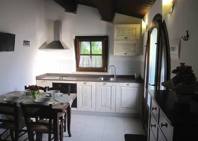Marche Cingoli Interior Entrance