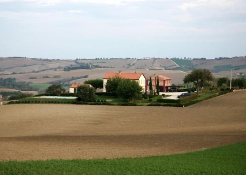 Marche Cingoli Exterior Detail