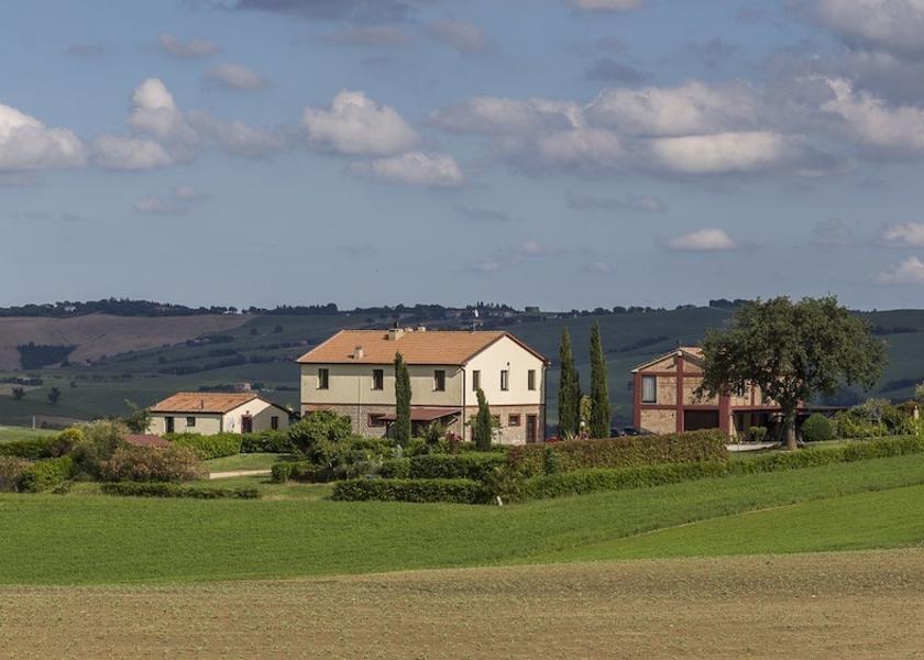 Marche Cingoli Exterior Detail