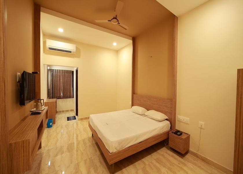Tamil Nadu Karur Room