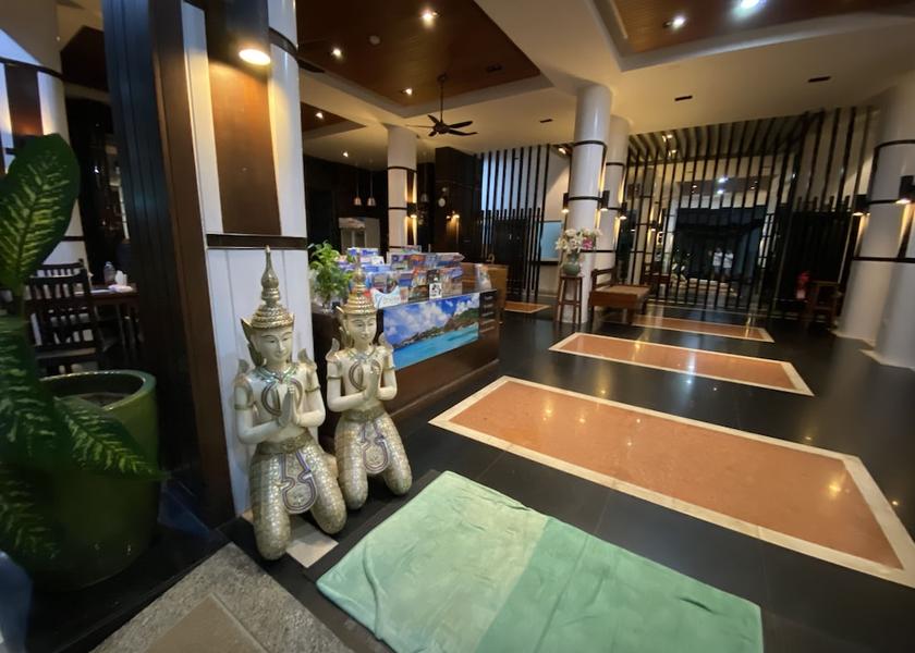 Phuket Patong Entrance