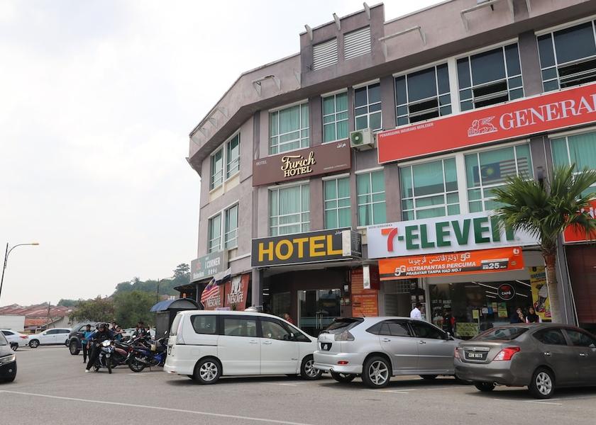 Pahang Mentakab Facade