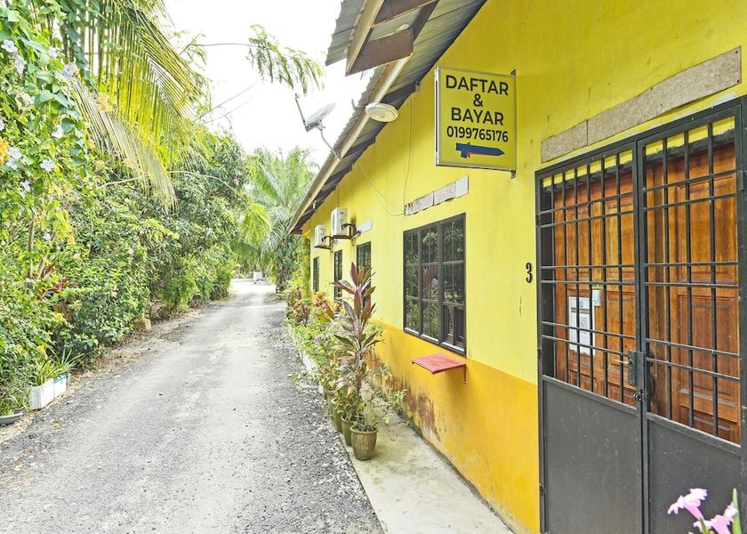 Pahang Kuala Rompin Interior Entrance