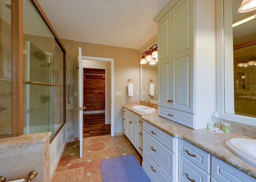 California Coarsegold Interior Entrance