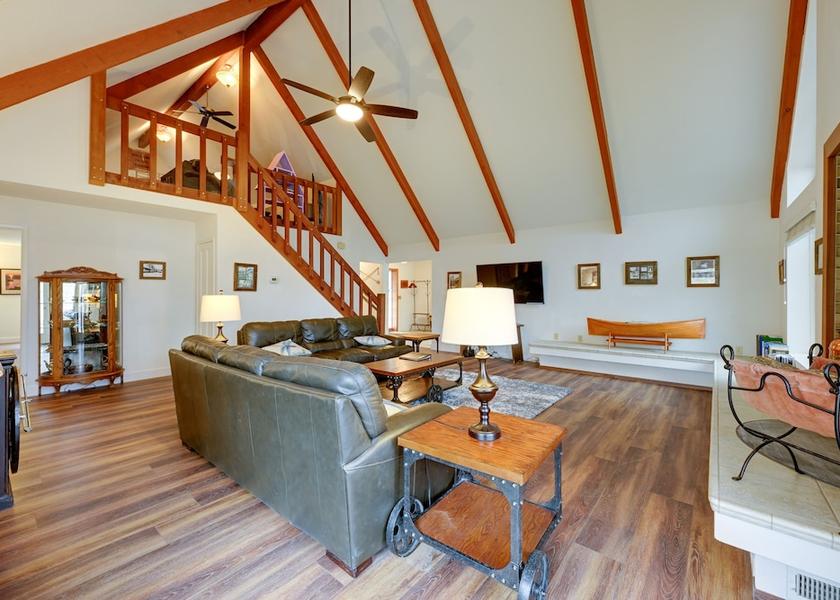 California Coarsegold Interior Entrance
