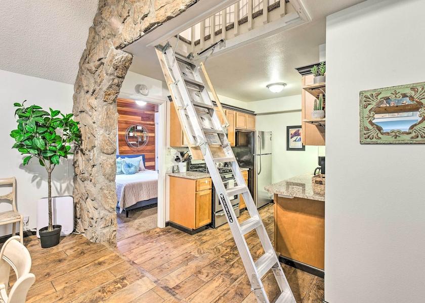 Colorado Morrison Interior Entrance