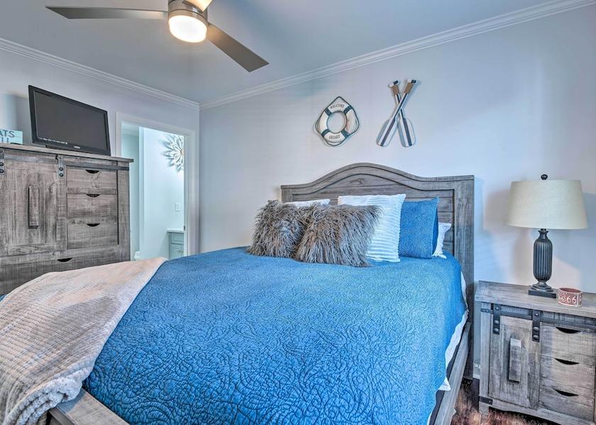 Kentucky Gilbertsville Interior Entrance