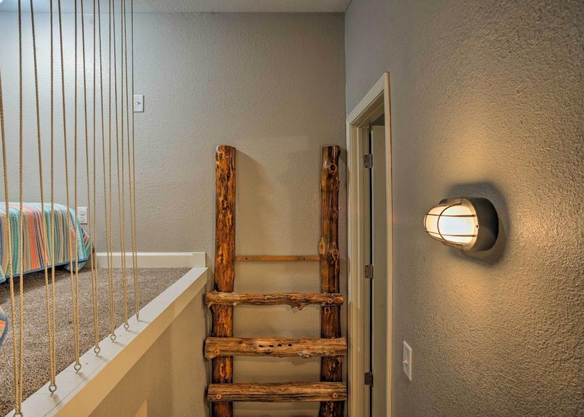 Kentucky Gilbertsville Interior Entrance