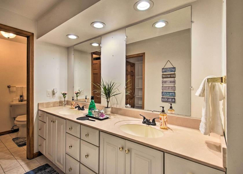 Minnesota Ortonville Interior Entrance