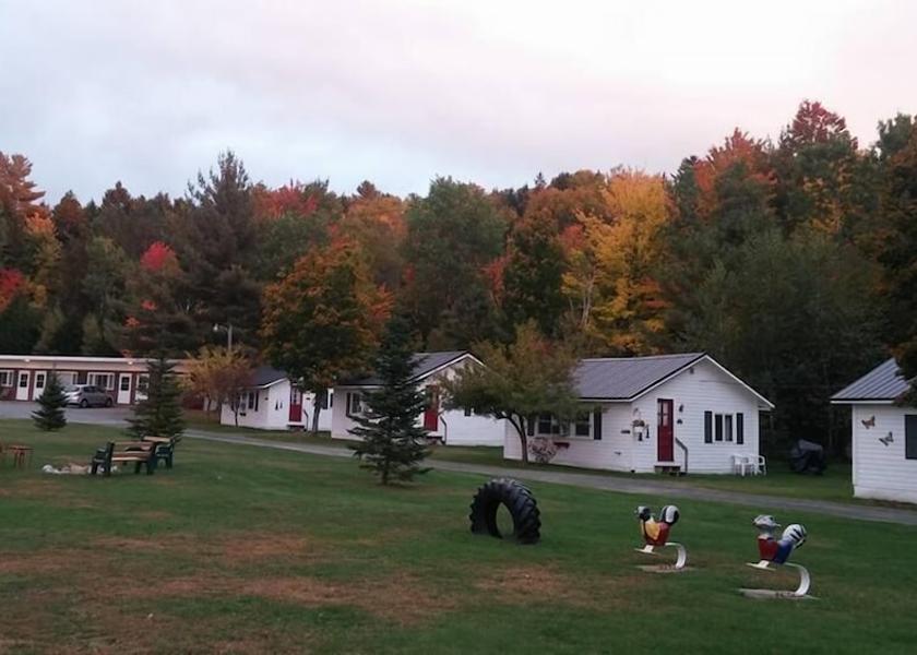 New Hampshire Twin Mountain Facade