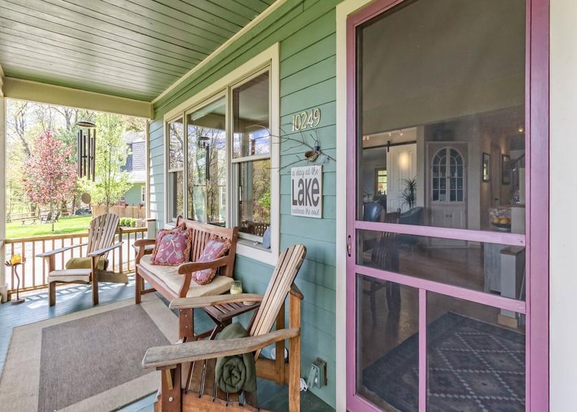 New York Hammondsport Porch