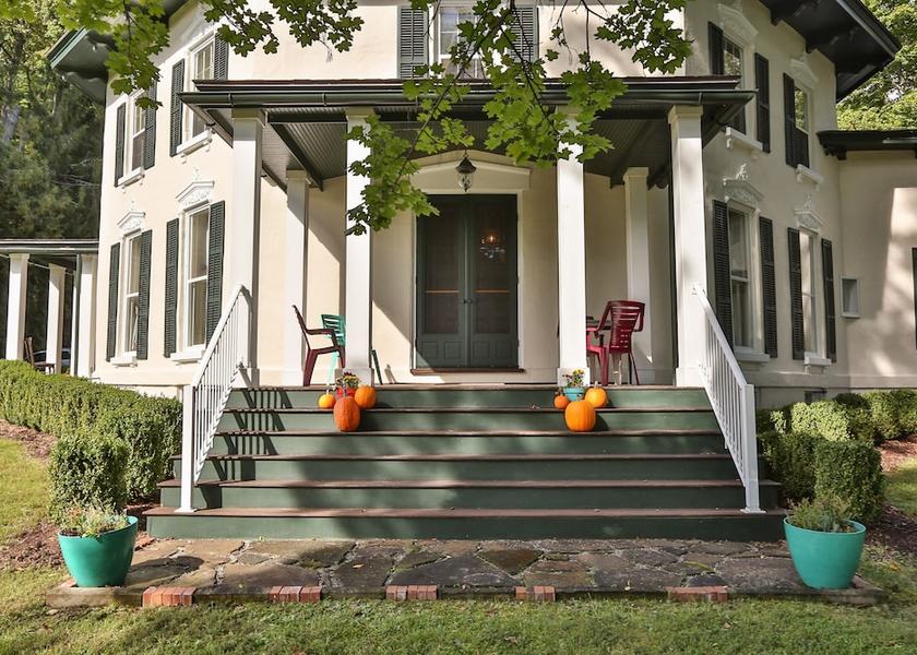 New York Hammondsport Facade