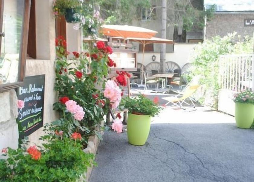 Provence - Alpes - Cote d'Azur Monetier-les-Bains Exterior Detail