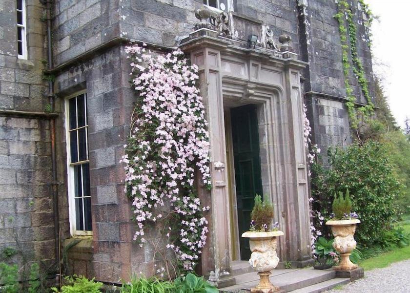 Scotland Taynuilt Entrance