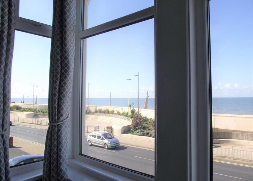 England Thornton-Cleveleys Bar