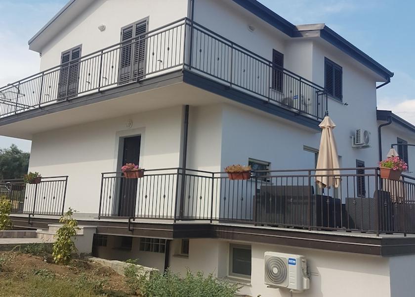 Calabria Roseto Capo Spulico Facade