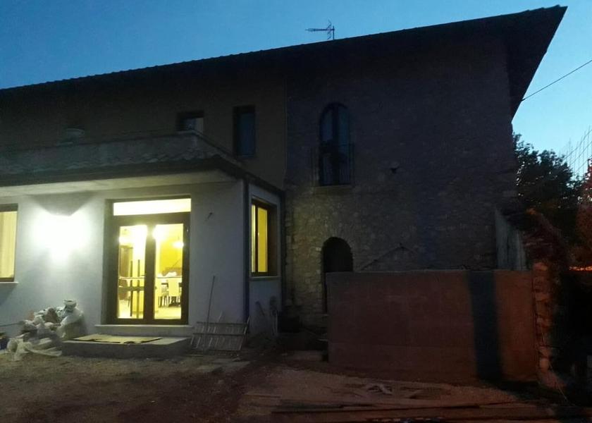 Lazio Castelforte Exterior Detail