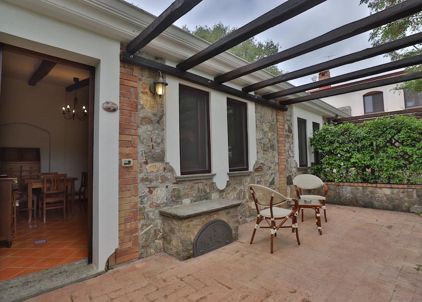 Campania Ispani Terrace