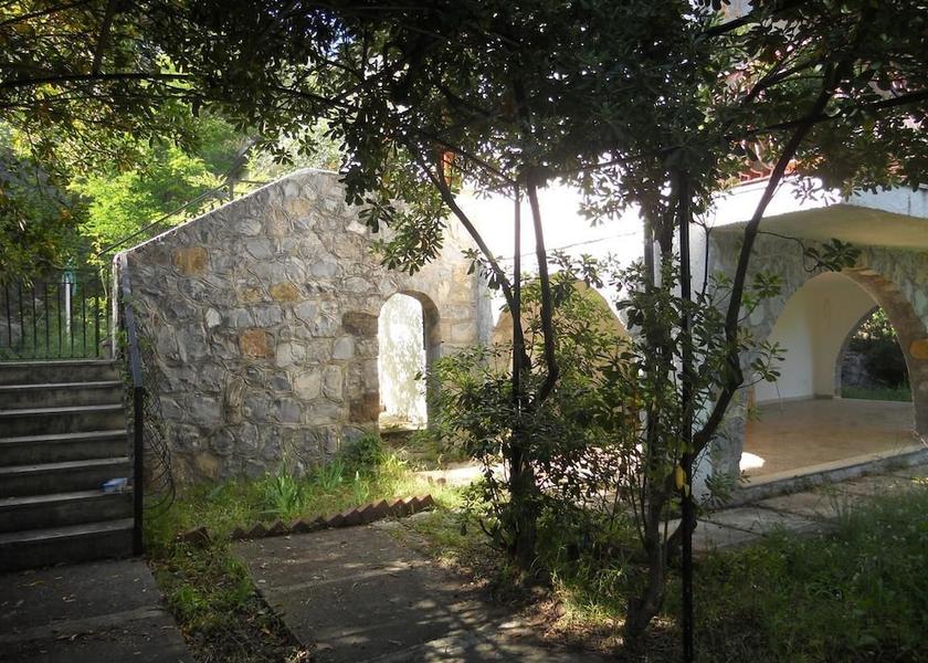 Campania Ispani Terrace
