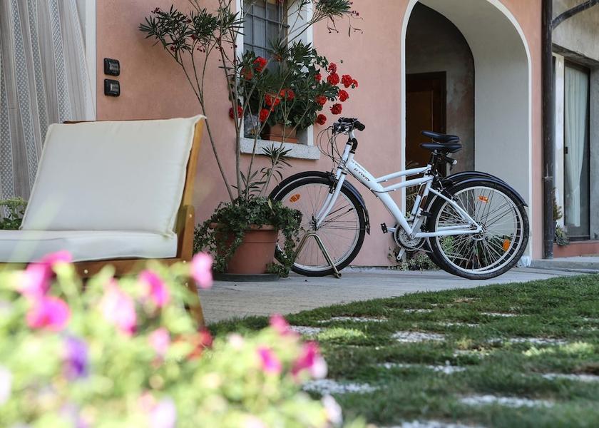 Piedmont Sillavengo Exterior Detail