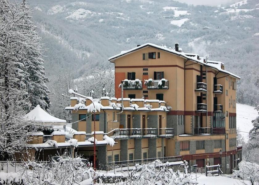 Emilia-Romagna Riolunato Facade