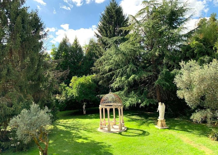 Nouvelle-Aquitaine Thiviers Exterior Detail