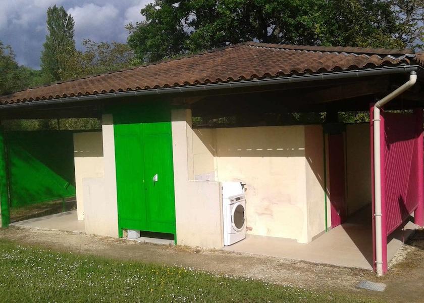 Nouvelle-Aquitaine Thiviers Laundry Room