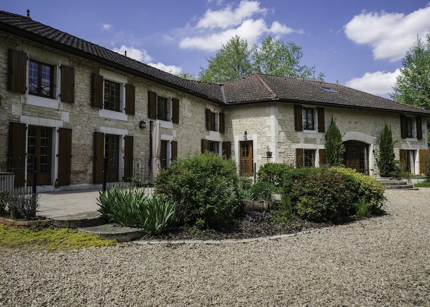 Nouvelle-Aquitaine Chasseneuil-Sur-Bonnieure Exterior Detail