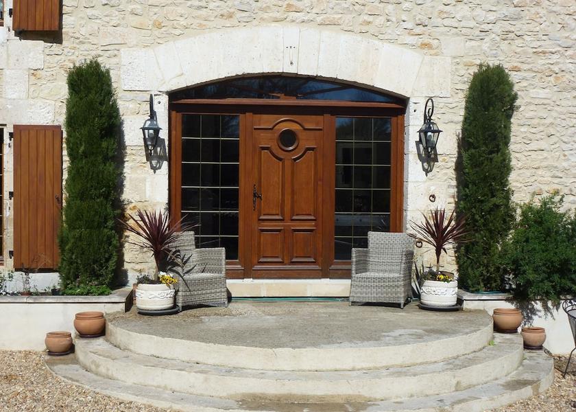 Nouvelle-Aquitaine Chasseneuil-Sur-Bonnieure Entrance