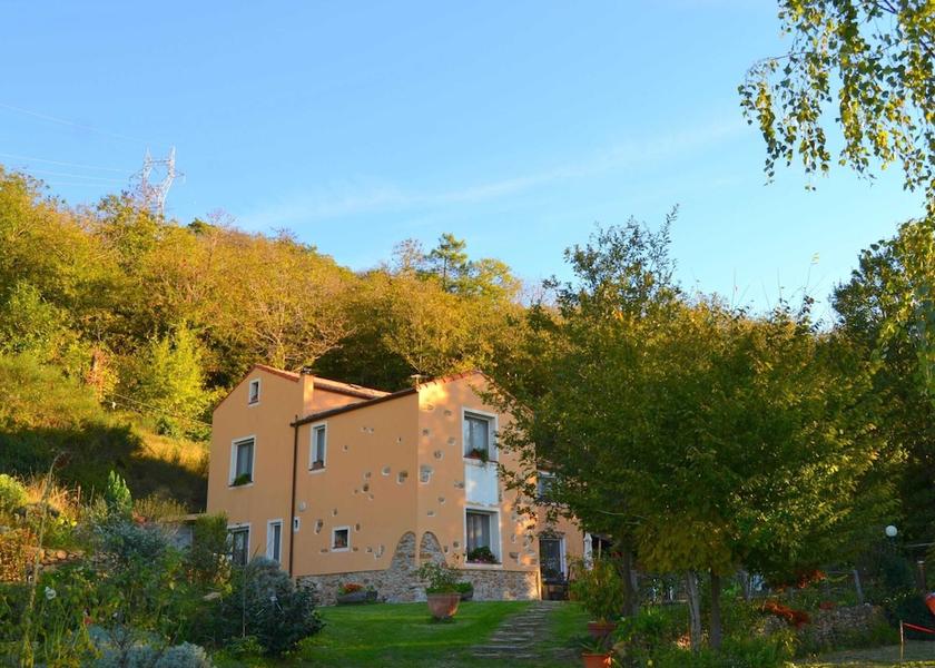 Liguria Vezzi Portio Exterior Detail