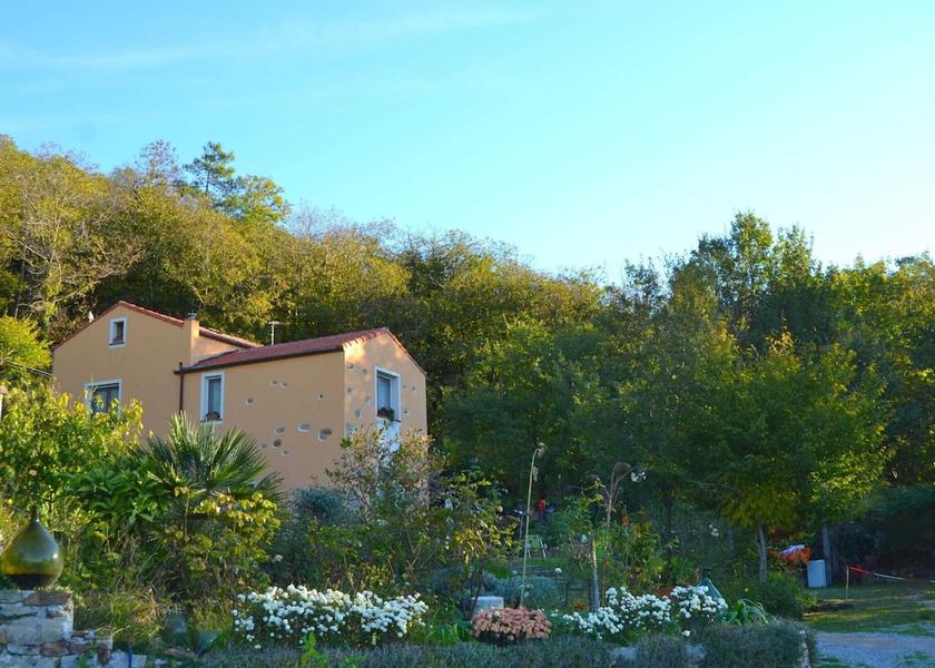 Liguria Vezzi Portio Exterior Detail