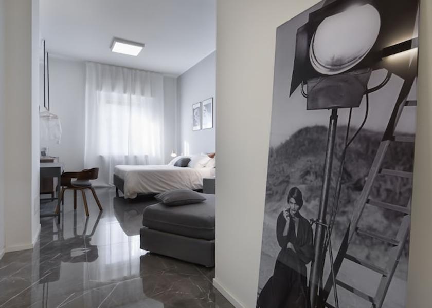 Lombardy Voghera Room