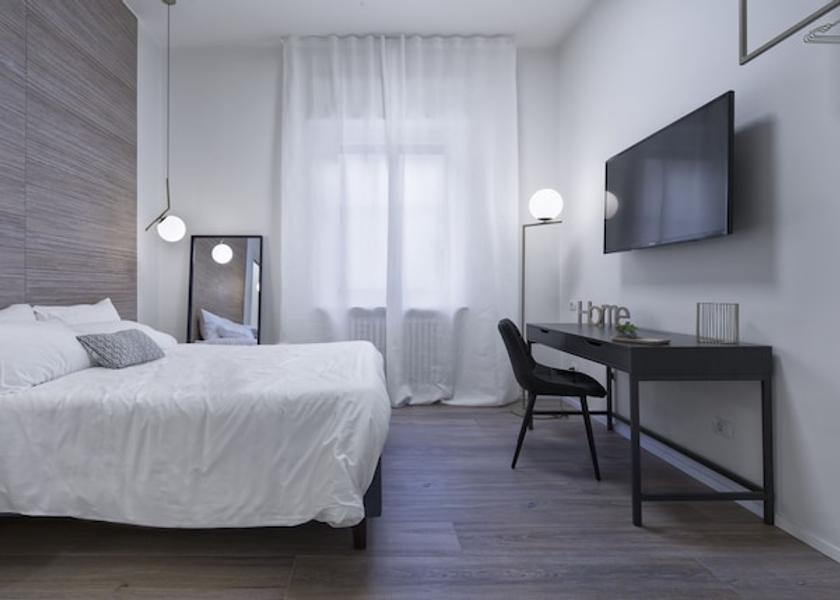 Lombardy Voghera Room