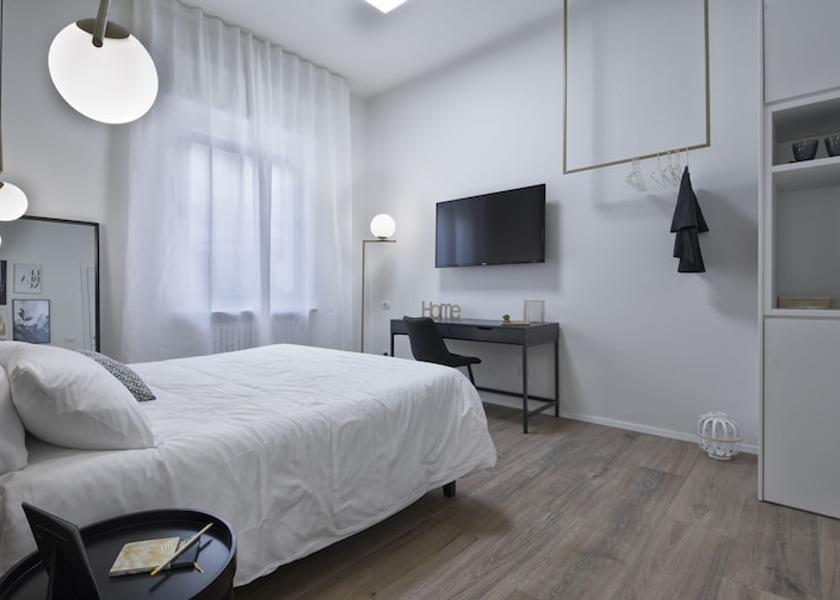 Lombardy Voghera Room